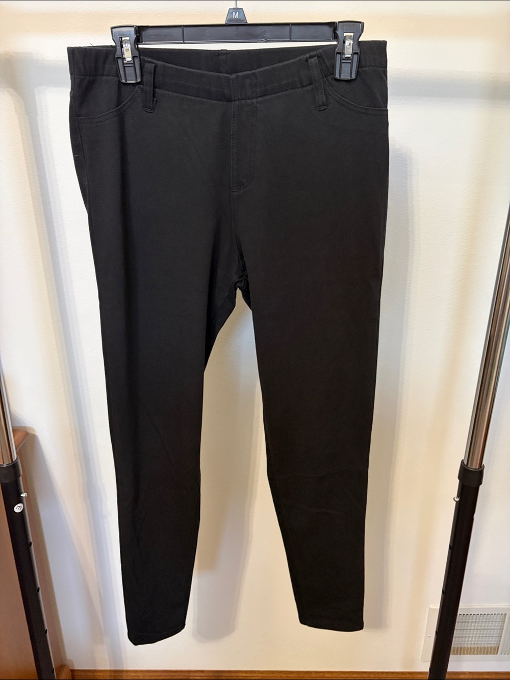 Faded Glory Jeggings
MORE COLORS LISTED
bundle for discounted offer 
L 12 - 14